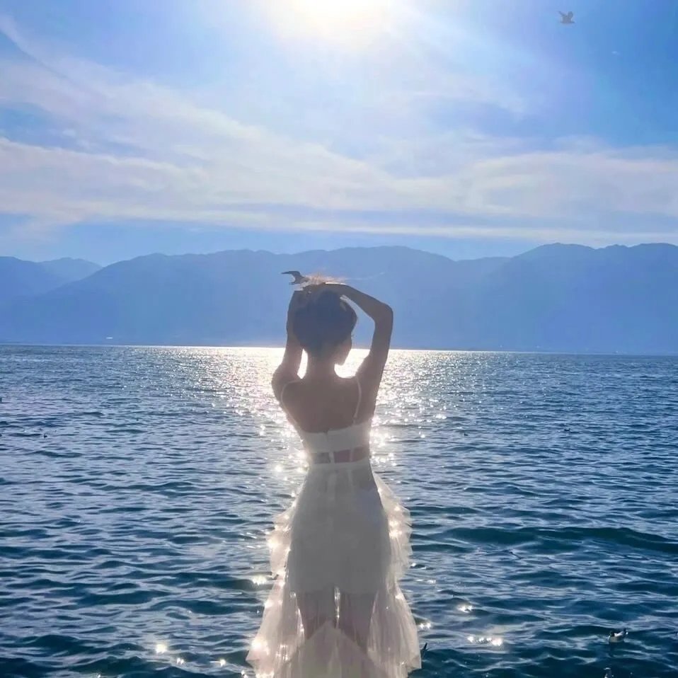 大红灯笼高高挂